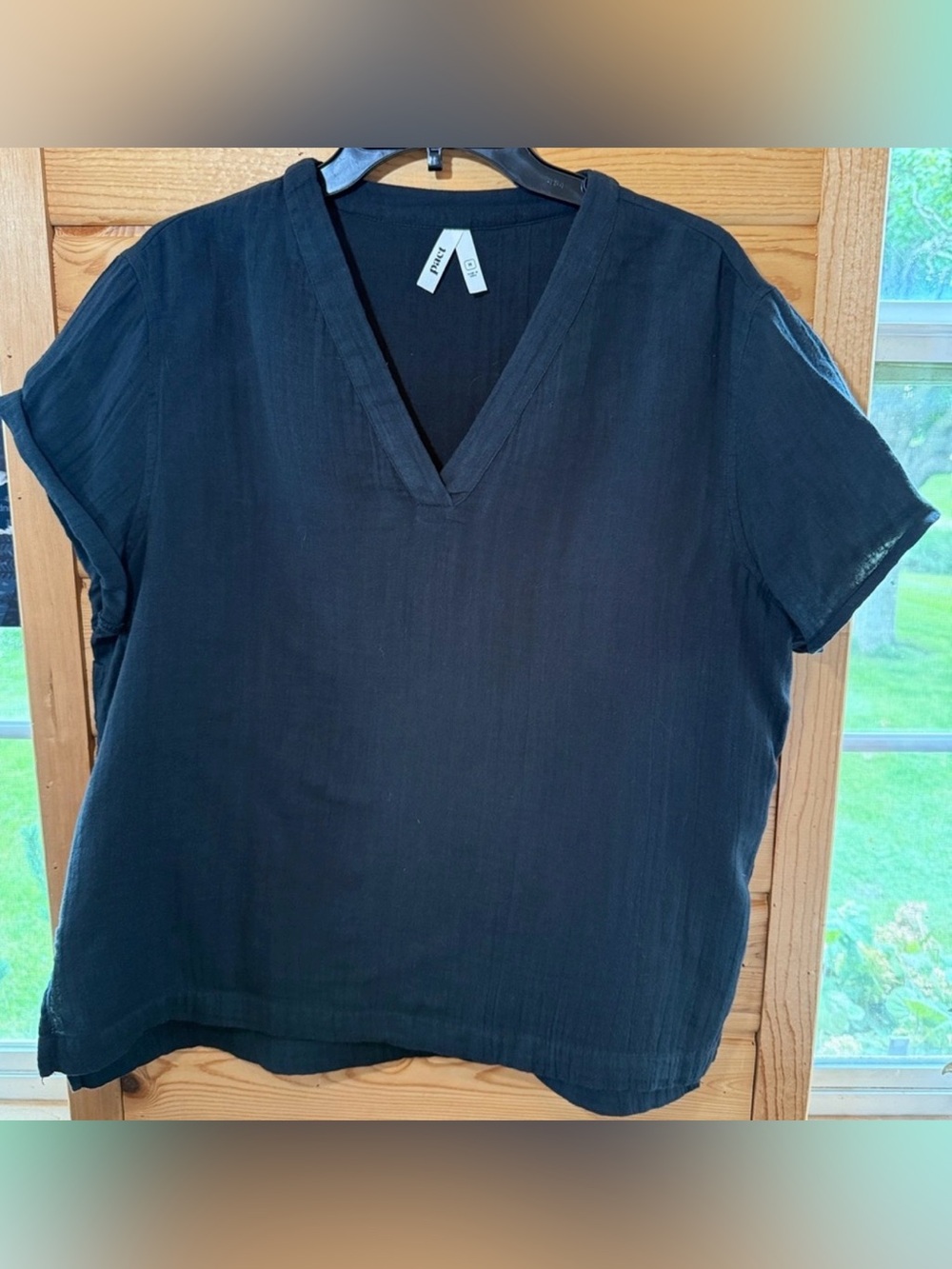 Women's Pact Black Short-Sleeve V-Neck Relaxed Tee Medium